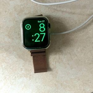 Apple Watch Series 6.